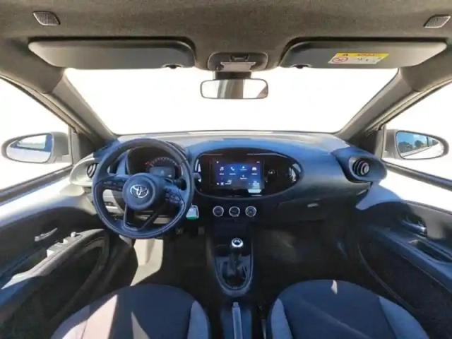 Toyota Aygo x 1.0 vvt-i 72ch dynamic my24 — photo 11