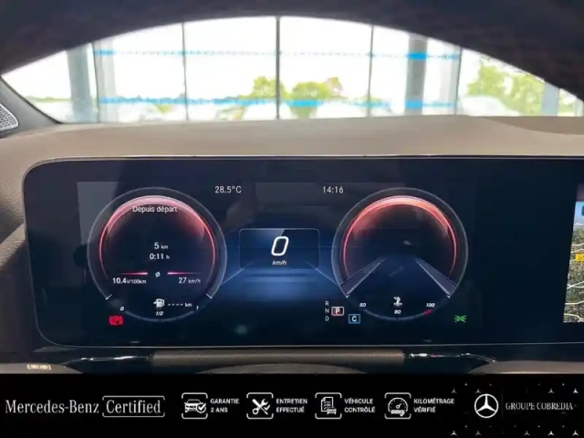 Mercedes Gla 200 d 150ch amg line 8g-dct — photo 9