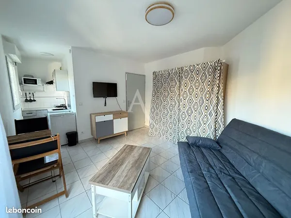 Studio 1 pièce 23 m²