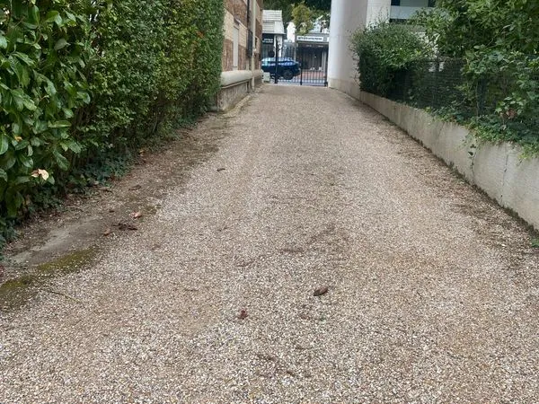 À vendre Box fermer situation idéal