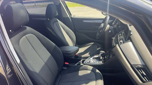 BMW Serie 2 Active Tourer 218d 150 BVA - Lounge – 2015 – 148689 km – Diesel – Boîte Automatique — photo 14