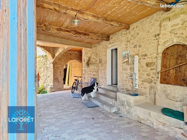 Maison 8 pièces 198 m²