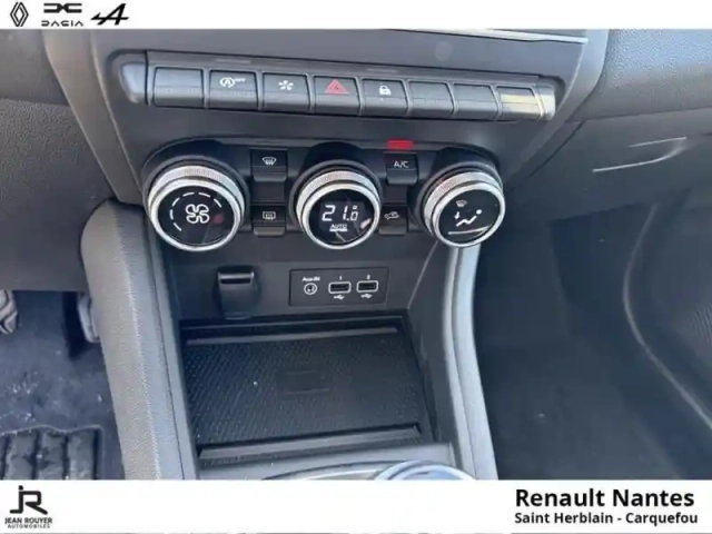 Renault Captur 1.0 tce 90ch techno — photo 3