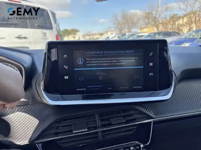 Peugeot 208 puretech 100 s&amp;s bvm6 — photo 16