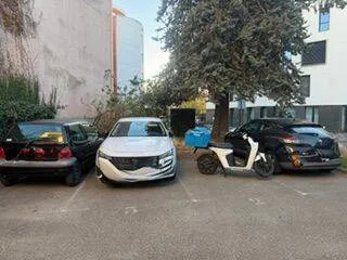 Parking 13 m²