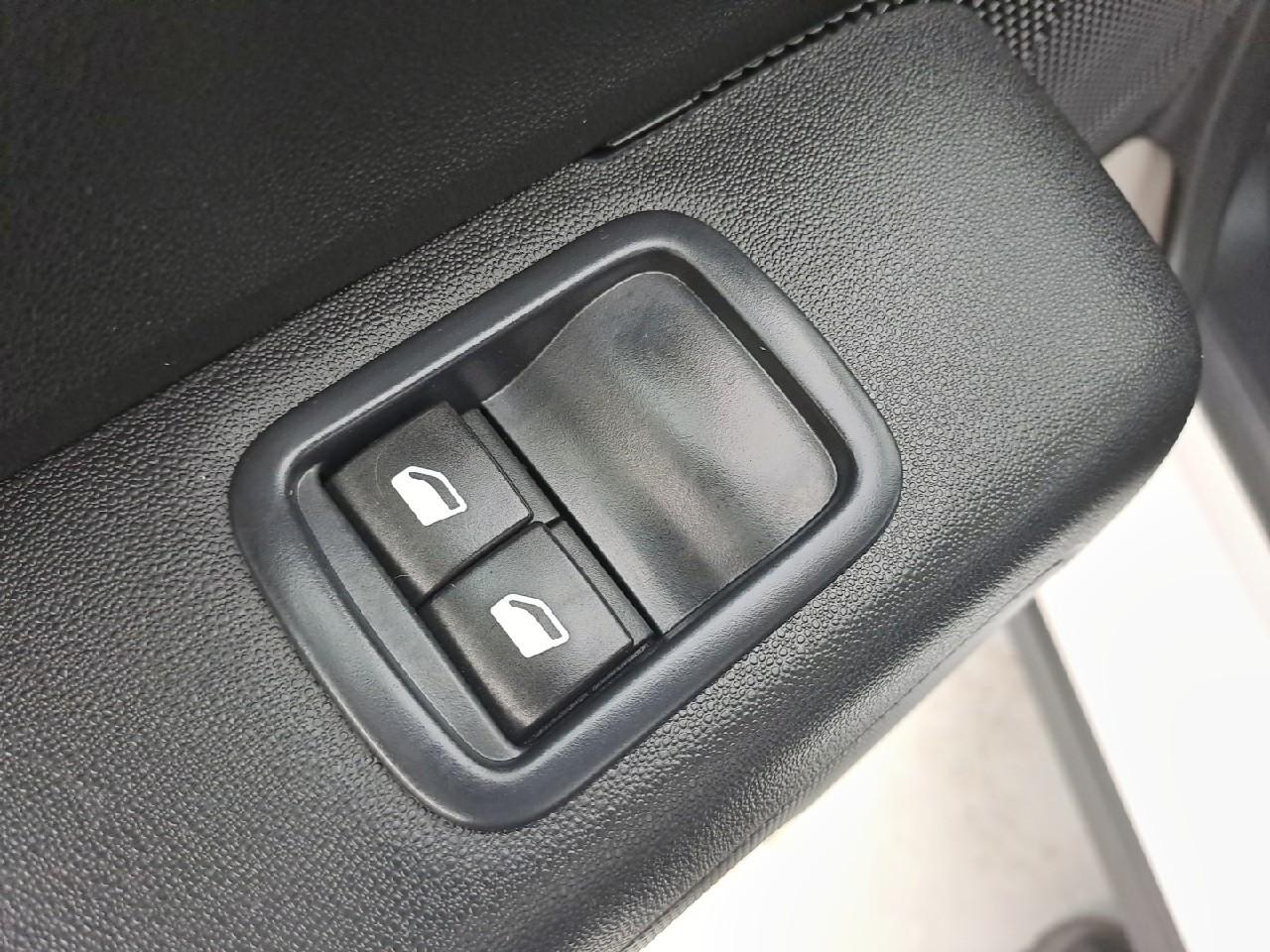 Citroën C3 societe bluehdi 100 s&s bvm6 feel nav — photo 21