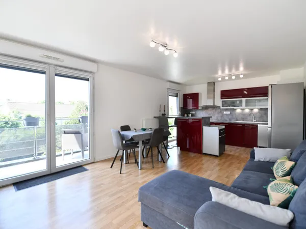 Bel appartement de trois pièces dans une résidence de 2015!!