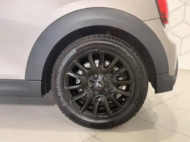 Mini Mini hatch 3 portes cooper 136 ch dkg7 — photo 39