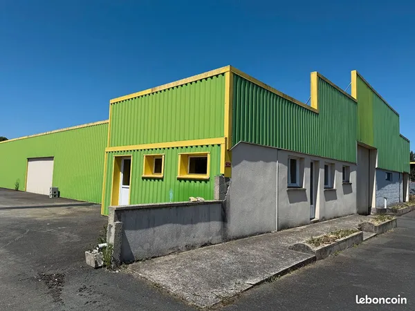 Local 900 m² GRACES