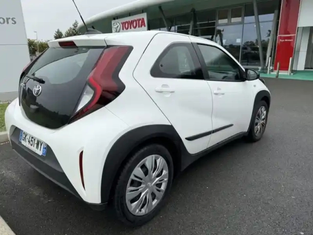 Toyota Aygo 1.0 vvt-i 72 dynamic — photo 25