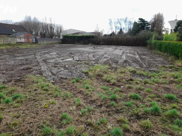 Terrain 1423 m²