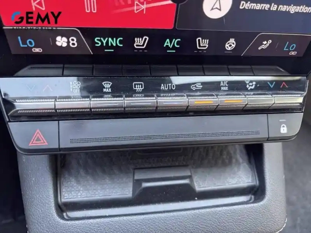 Renault Megane e-tech ev60 220 ch super charge — photo 22