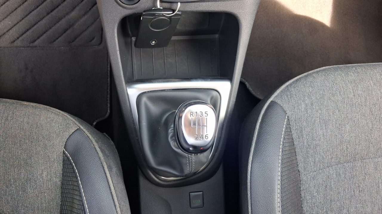 Renault Captur TCe 120 Energy — photo 51