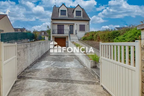 Maison 5 pièces 111 m²