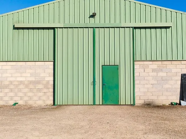 Location dépot 550m2 et bureau