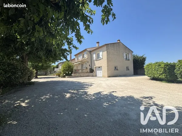 Maison familiale 8 pièces 175 m²