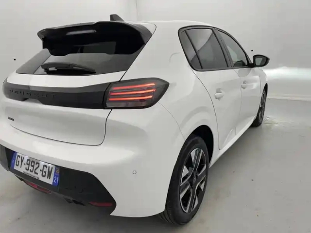 Peugeot 208 puretech 100 s&amp;s eat8 — photo 31