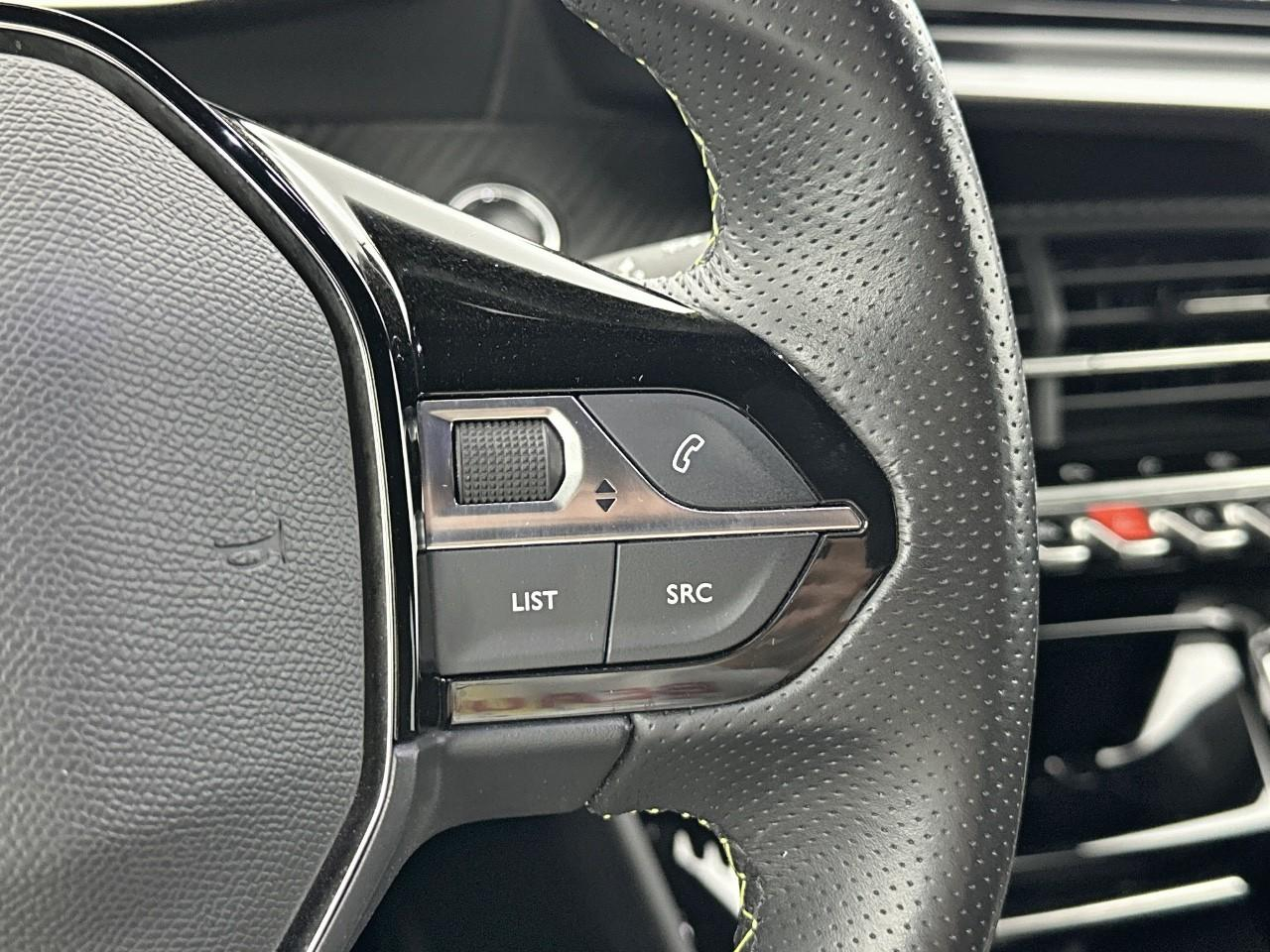 Peugeot 2008 puretech 130 s&s bvm6 gt — photo 19