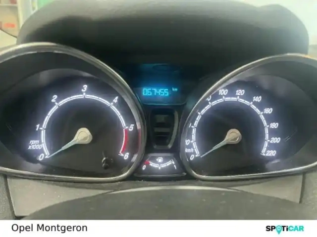 Ford Fiesta 1.5 tdci 75ch stop&amp;start edition 5p — photo 10