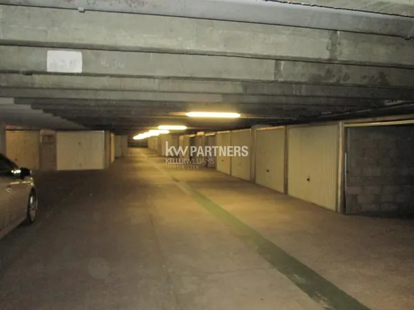 Garage/box