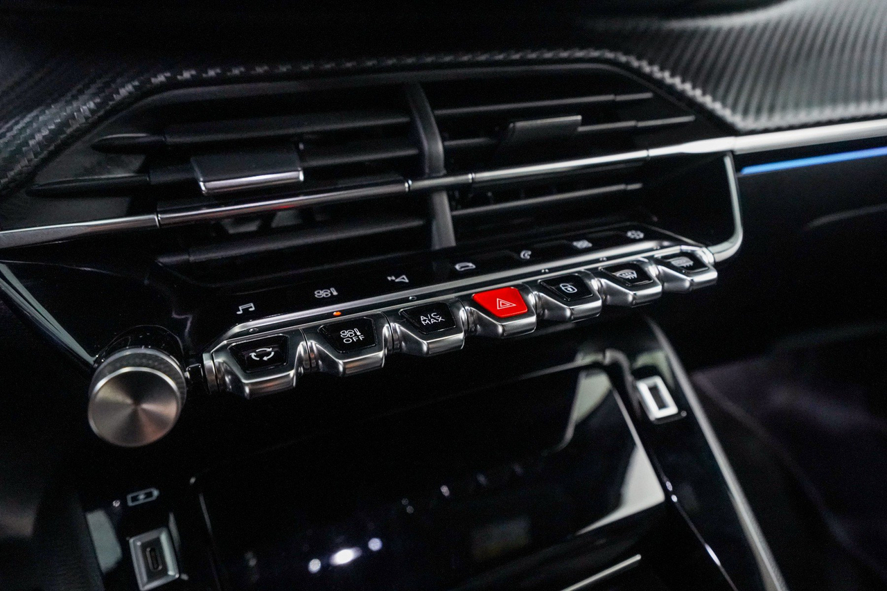 Peugeot 2008 — photo 24