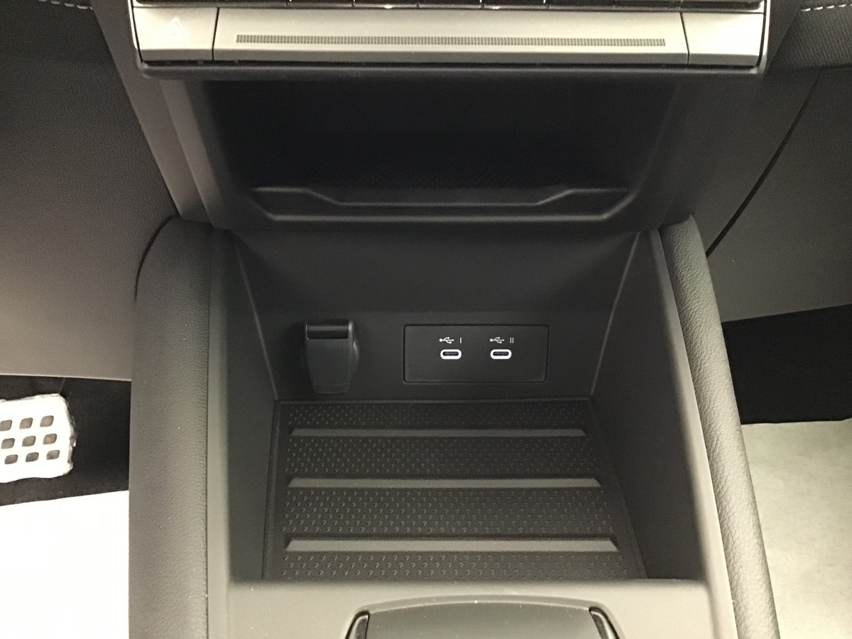 Renault Symbioz — photo 24