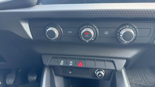 Audi A1 Sportback 25 TFSI 95 - Design – 2020 – 62931 km – Essence – Boîte Manuelle — photo 13