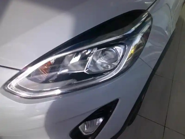 Ford Fiesta active 1.0 ecoboost 125ch active x dct-7 — photo 3