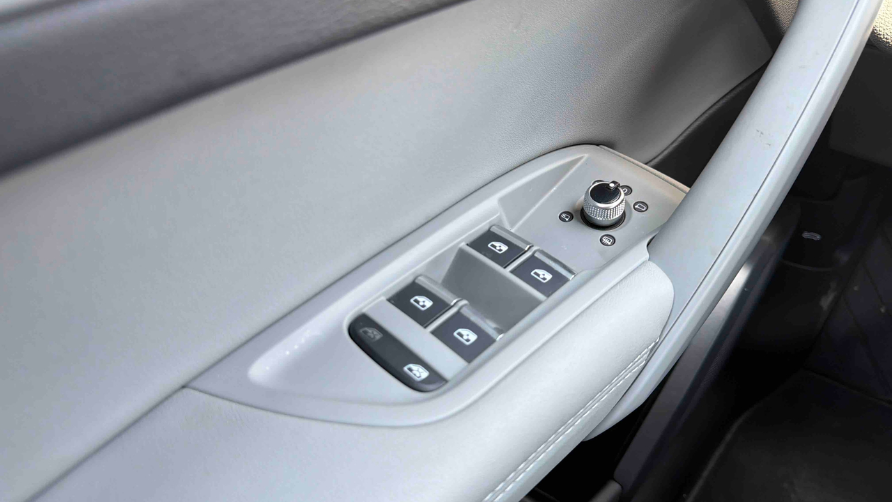 Audi Q5 Sportback 50 TFSIe 299 S tronic 7 Quattro — photo 28