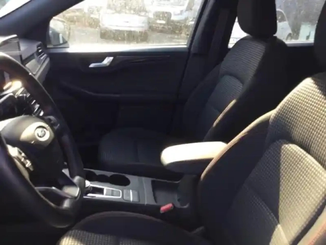 Ford Kuga 2.5 duratec 225ch powersplit phev st-line ecvt — photo 8