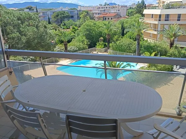 Bel appartement F3 Fréjus Plage