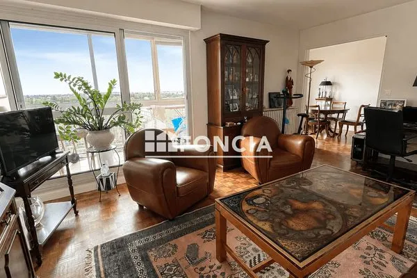 Appartement 4 pièces 77 m²