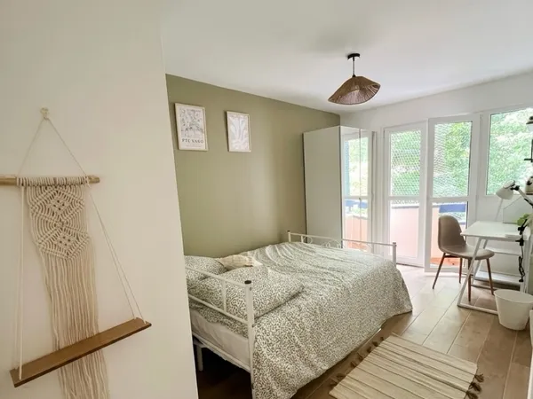 Propose colocation chambre 90m² Champs-sur-Marne