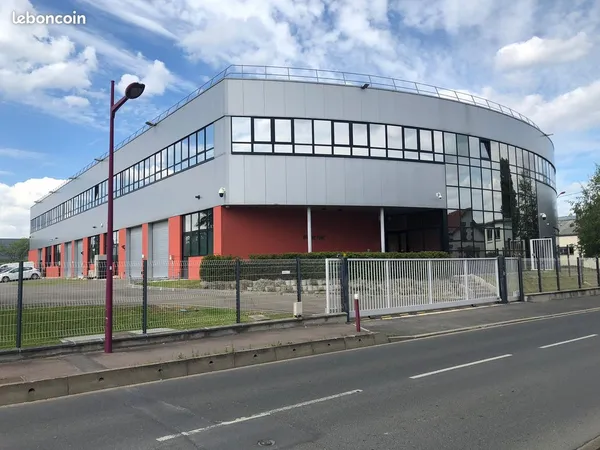 Bureaux modernes 262 m² avec parkings - Bezons proche La Défense