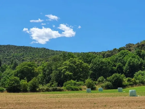 Terrain 500 m²
