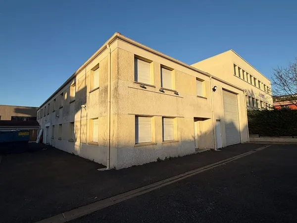 Bureaux 1 pièce 100 m²
