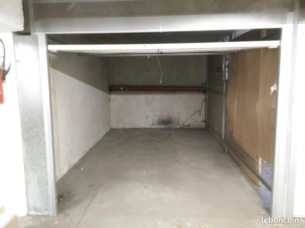 Garage/box 15 m² Nantes