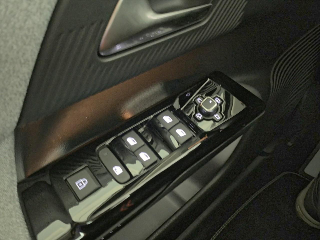 Citroën C5 Aircross e-c5 aircross 210 ch autonomie confort max — photo 20