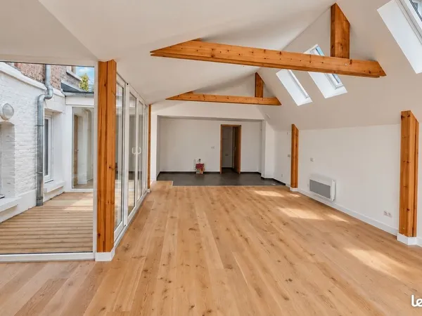 Bureaux 94 m² LA MADELEINE