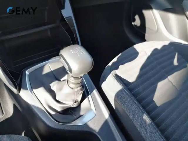 Peugeot 208 puretech 100 s&amp;s bvm6 — photo 10
