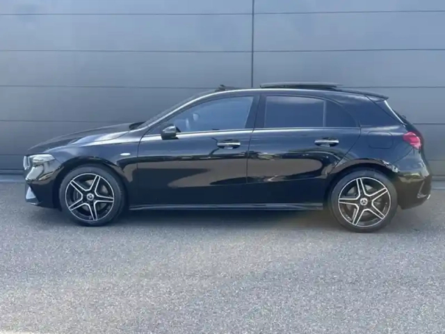 Mercedes Classe A 250 e hybrid eq amg line — photo 2