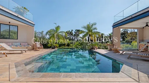 Villa 10 pièces 440 m²