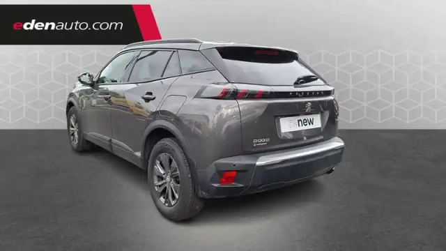 Peugeot 2008 puretech 100 s&amp;s bvm6 — photo 3