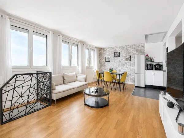 Charmant T2 rénové avec souplex et terrasse