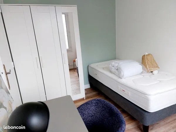 Chambre dans colocation toutes durées possibles