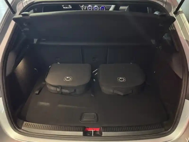 Mercedes Classe A 250 e hybrid eq amg line — photo 36