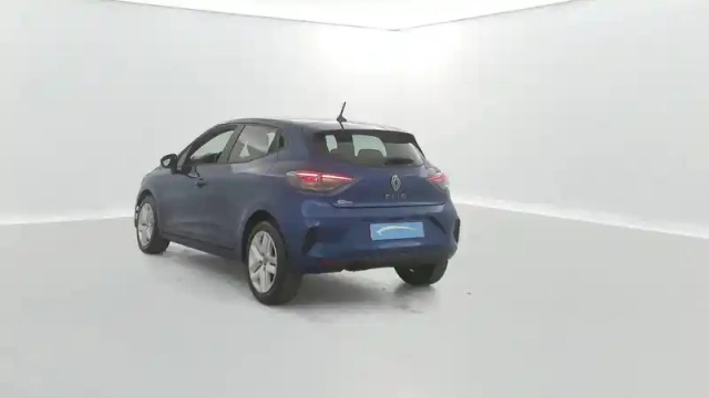 Renault Clio blue dci 100 ch gsr2 — photo 12