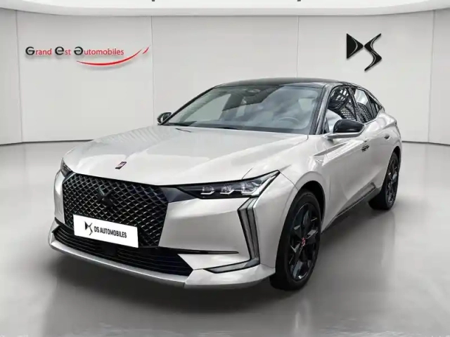 Ds Ds 4 essence 130 performance line + automatique toit ouvrant caméra gps 1ère main