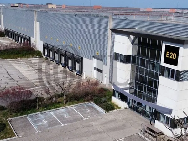 Entrepôt 30329 m²