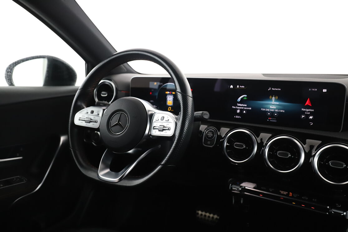 Mercedes-Benz Classe A 200 d AMG Line 8G-DCT — photo 12